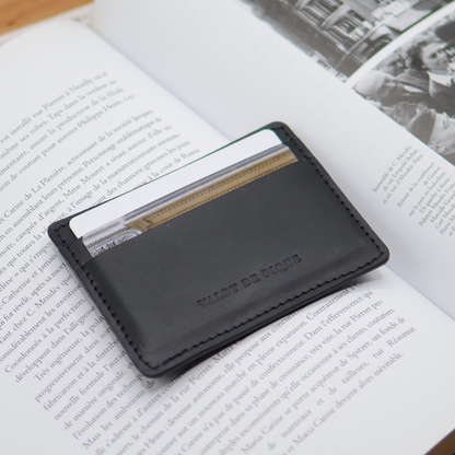 The Gustave card holder