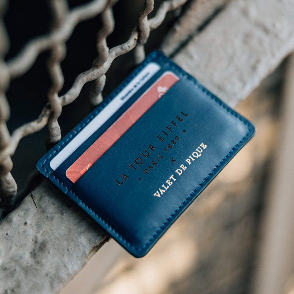 Porte carte en cuir bleu France luxe